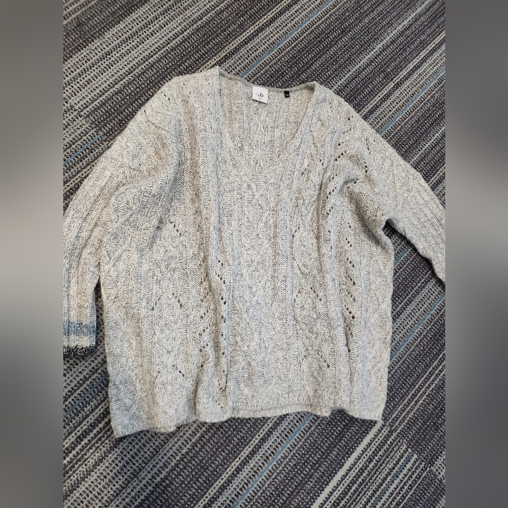 CAbi Gray V-Neck Sweater - Boxy/Cozy